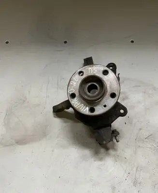Opel Vivaro Front wheel hub spindle knuckle