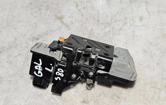 Volvo S80 Rear door lock 8650556