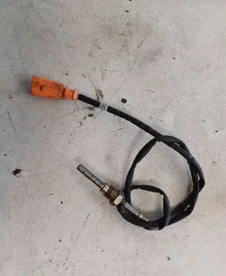 Volkswagen Jetta V Exhaust gas temperature sensor 03L906088CC
