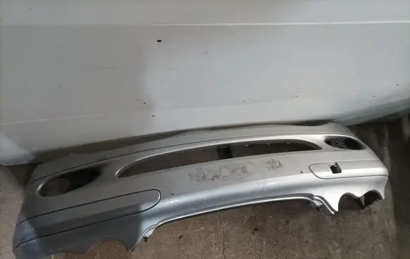 Mercedes-Benz C W203 Front bumper