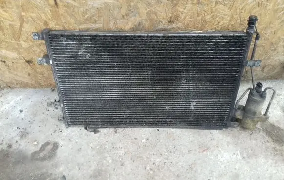 Volvo XC70 A/C cooling radiator (condenser) 31101053