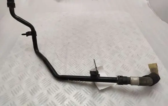 Ford Mustang VI Engine coolant pipe/hose FR3318K582AC