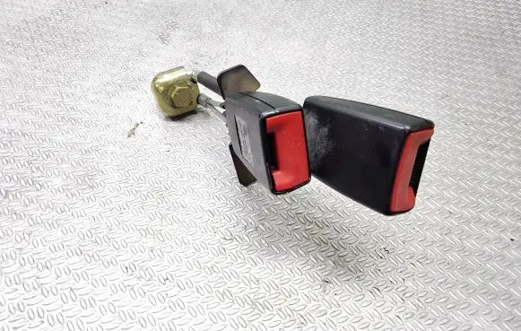Skoda Superb B5 (3U) Middle seatbelt buckle (rear) 3B0857739C