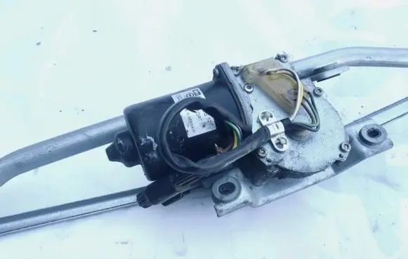 Opel Zafira A Wiper motor 404496 1303b