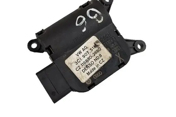 Volkswagen Golf V Air flap motor/actuator 3C1907511