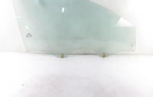 Hyundai i20 (PB PBT) Front door window glass four-door 