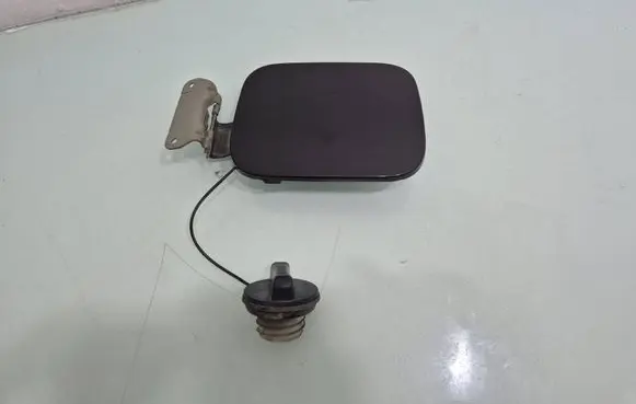 Nissan Qashqai+2 Fuel tank cap 