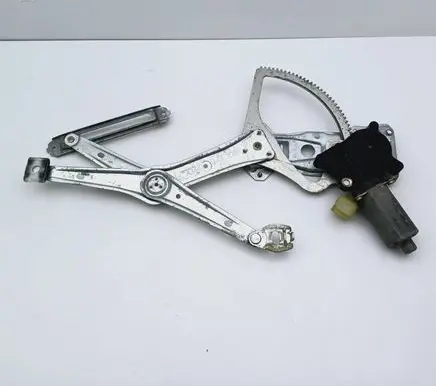 Mercedes-Benz C W202 Front door window regulator with motor 0130821709