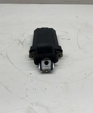 Mercedes-Benz E W210 Rear door check strap stopper 2027272430