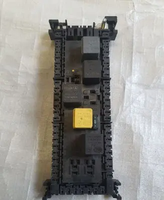 Mercedes-Benz GL X166 Fuse module A1669063901