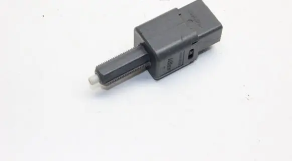 Nissan Leaf I (ZE0) Brake pedal sensor switch