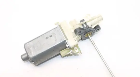 BMW 3 E92 E93 Seat adjustment motor 0390201929