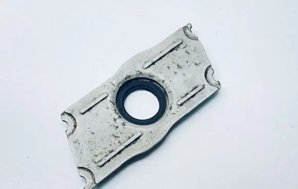 Audi A8 S8 D3 4E Fuel Injector clamp holder 059103113F