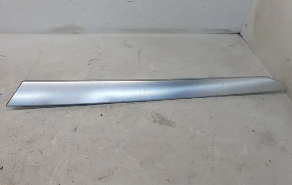 Audi A6 S6 C6 4F Front door trim bar 4F0867409A 4F0867409