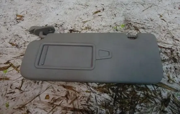 Sun visor