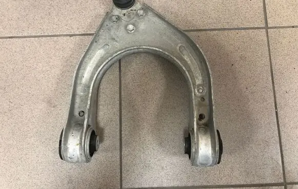 Mercedes-Benz E W211 Front lower control arm/wishbone