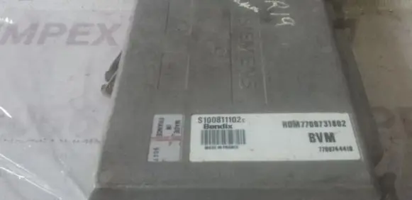 Renault 19 Engine control unit/module S100811102C 7700731802