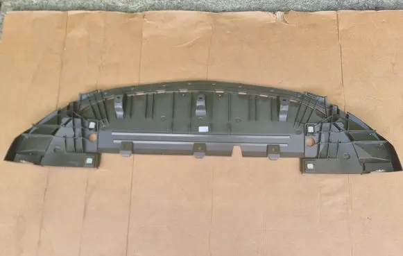Mercedes-Benz GLA H247 Front bumper skid plate/under tray A2478857205
