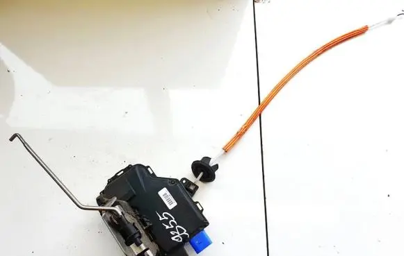 Audi A3 S3 8P Front door lock 4f1837016