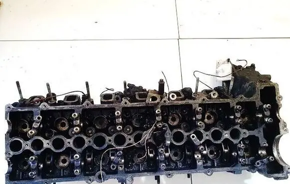 BMW 5 E60 E61 Engine head 77927539