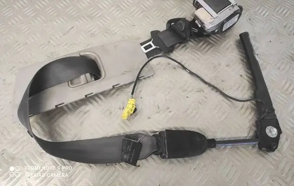 Opel Astra J Front seatbelt 13443559 13442072 628307600