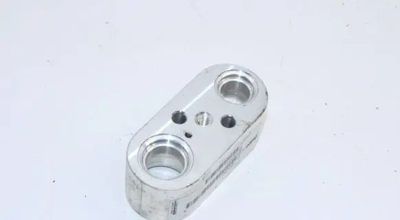 Nissan Leaf II (ZE1) Air conditioning (A/C) expansion valve 