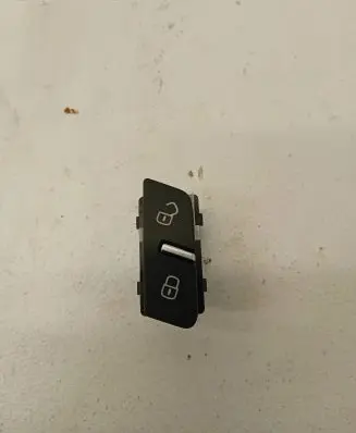 Volkswagen Touareg II Central locking switch button 7P6962126A