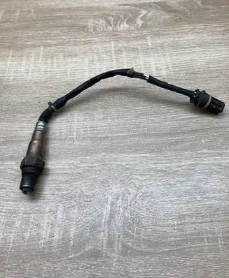 Volkswagen PASSAT B7 Lambda probe sensor 06F906262 0258006741