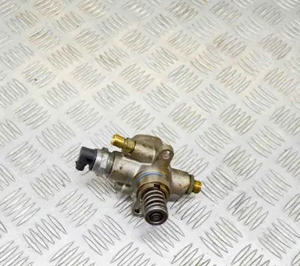 Audi A5 Fuel injection high pressure pump 06M127026H 06M127A01