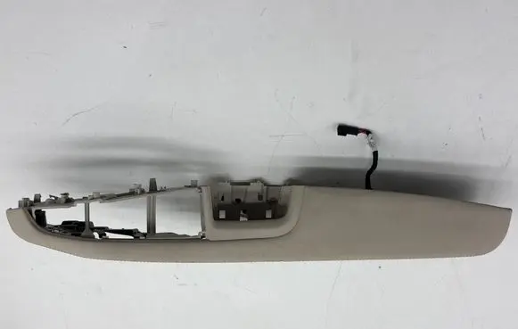 BMW X5 G05 Armrest 107516997C