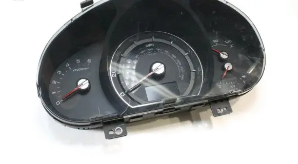KIA Sportage Speedometer (instrument cluster) 940013U195