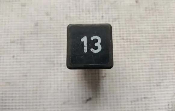 Volkswagen Transporter - Caravelle T4 Other relay 171959141A 898207000