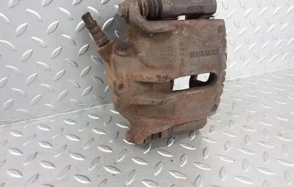 Renault Megane II Front brake caliper