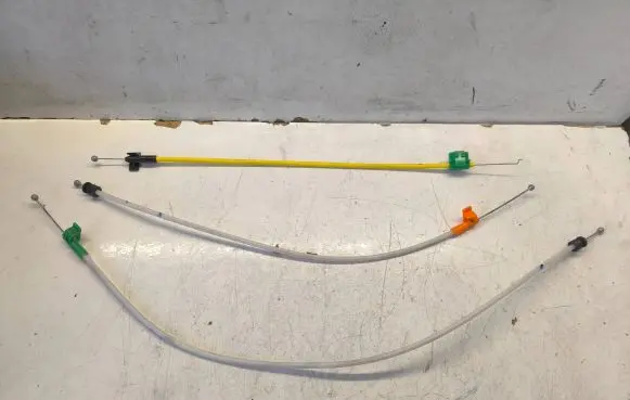 Opel Vivaro Air flap cable 