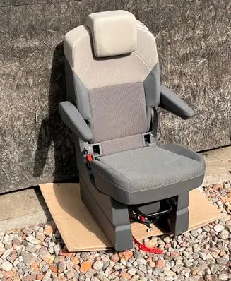 Volkswagen Multivan T7 Second row seats