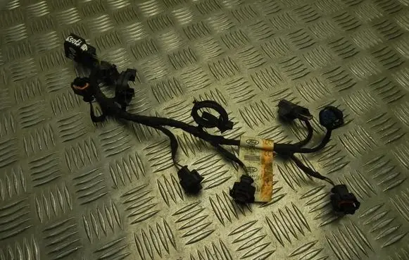 Engine installation wiring loom