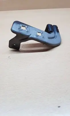BMW 4 F32 F33 Fender mounting bracket 7255822
