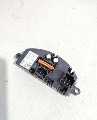 Skoda Octavia Mk3 (5E) Heater blower motor/fan resistor 5Q0907521D F011500100 CZ2468107192