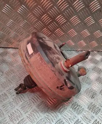 Toyota RAV 4 (XA20) Brake booster 