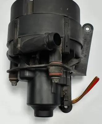 Mercedes-Benz SL AMG R230 Secondary air pump A0001404285