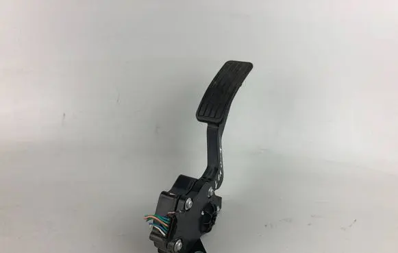 Subaru Legacy Accelerator throttle pedal 36010AG140