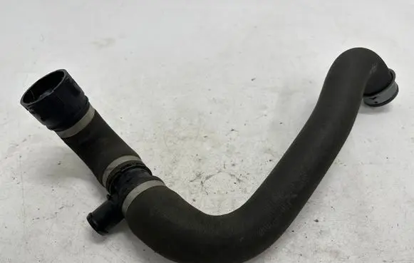 Mercedes-Benz ML W166 Engine coolant pipe/hose A1665004775