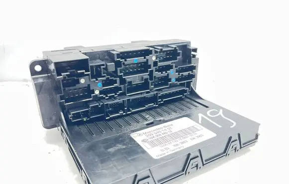 Mercedes-Benz CLK A209 C209 Fuse box set 2095451401 5DK00848512
