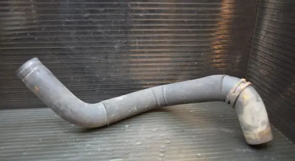 Chrysler Voyager Engine coolant pipe/hose