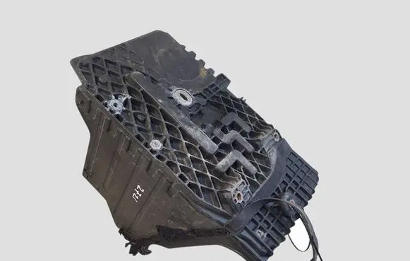 Volvo S80 Battery tray 31201040