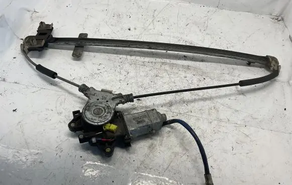 Suzuki Grand Vitara I Rear door window regulator with motor
