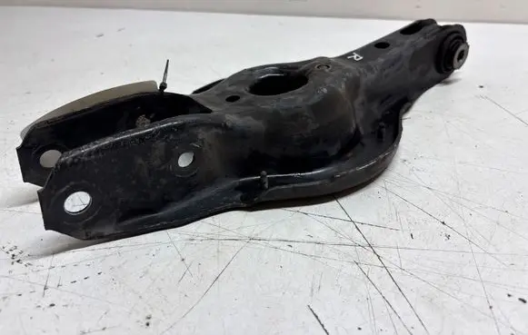 BMW 2 F22 F23 Rear upper control arm/wishbone 6867540 10353212C