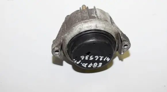 BMW 1 E81 E87 Engine mount bracket 139811