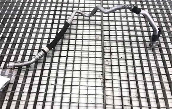 Mercedes-Benz S W221 Air conditioning (A/C) pipe/hose A2218305816