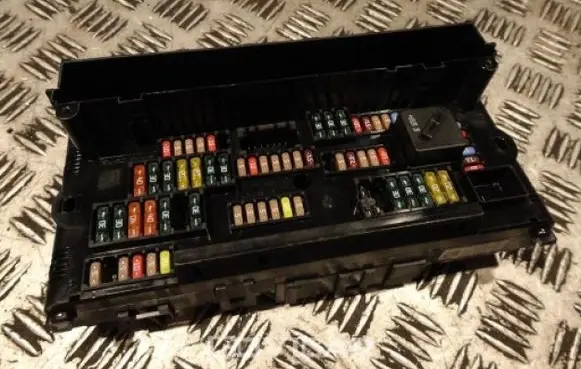 BMW 7 F01 F02 F03 F04 Fuse box set 9210861